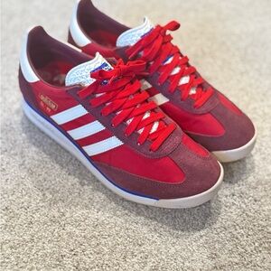Adidas Men’s SL 72 RS
Shadow Red